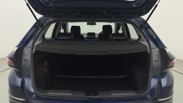 Second-hand 2024 Tata Altroz XZA DCT for sale in Mumbai-9