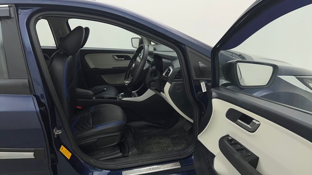 Second-hand 2024 Tata Altroz XZA DCT for sale in Mumbai-15