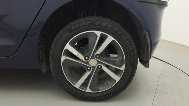 Second-hand 2024 Tata Altroz XZA DCT for sale in Mumbai-19