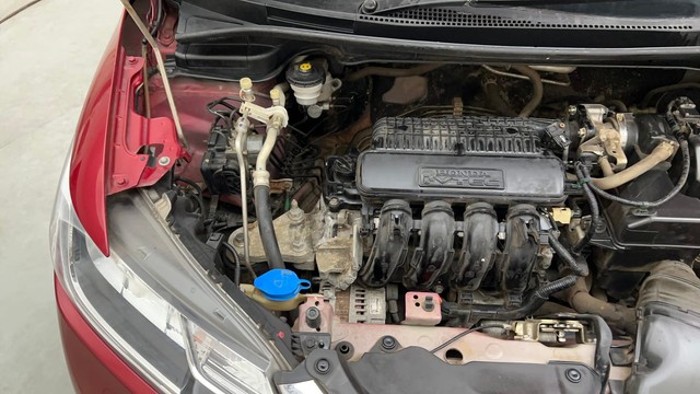 Second-hand 2021 Honda Jazz ZX for sale in Thane-39