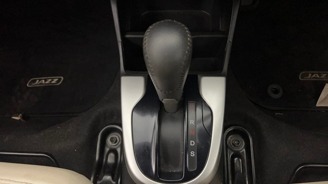 Second-hand 2021 Honda Jazz ZX for sale in Thane-12