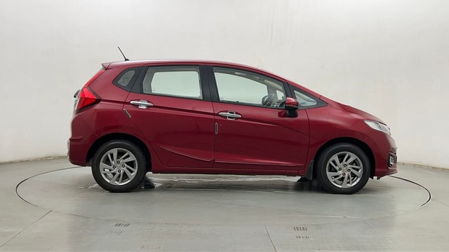 Second-hand 2021 Honda Jazz ZX for sale in Thane-2