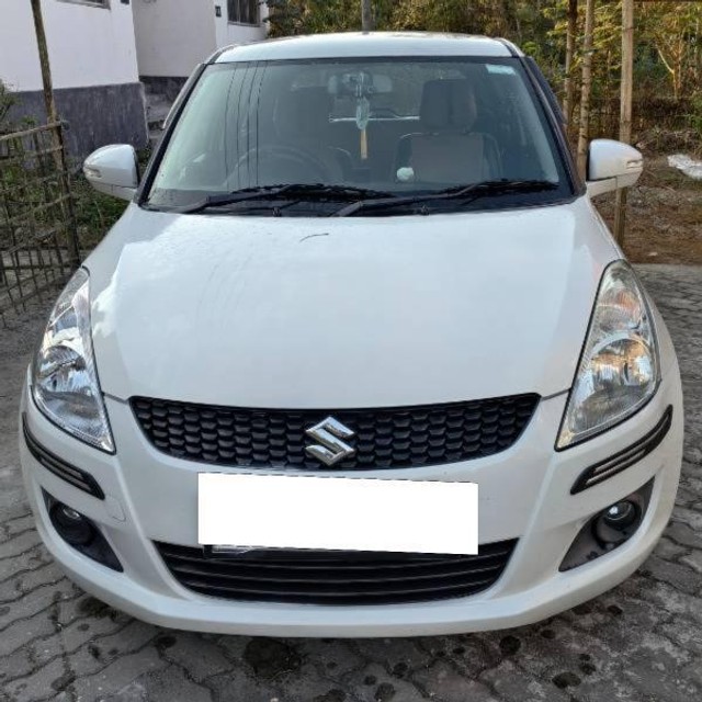 Second-hand 2014 Maruti Swift VVT VXI for sale in Sonitpur-3