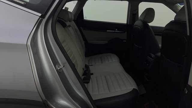 Second-hand 2019 Kia Seltos GTX Plus for sale in Bangalore-23