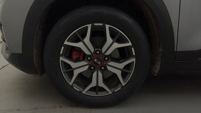 Second-hand 2019 Kia Seltos GTX Plus for sale in Bangalore-20