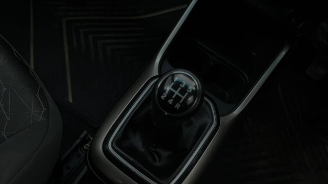 Second-hand 2019 Maruti Ignis 1.2 Zeta BSIV for sale in Bangalore-12