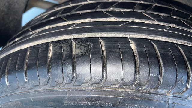 Second-hand 2024 Hyundai i20 Asta 1.2 for sale in Ghaziabad-34