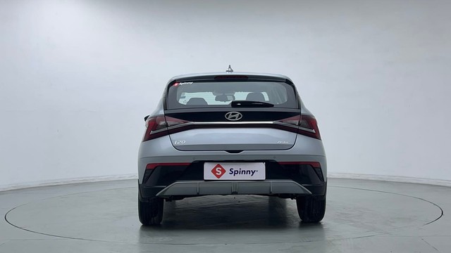 Second-hand 2024 Hyundai i20 Asta 1.2 for sale in Ghaziabad-4