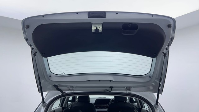 Second-hand 2024 Hyundai i20 Asta 1.2 for sale in Ghaziabad-30