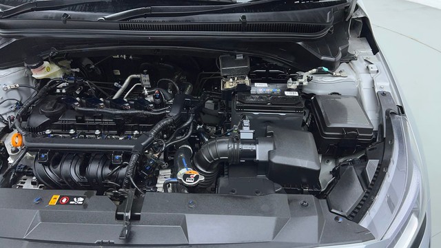 Second-hand 2024 Hyundai i20 Asta 1.2 for sale in Ghaziabad-38