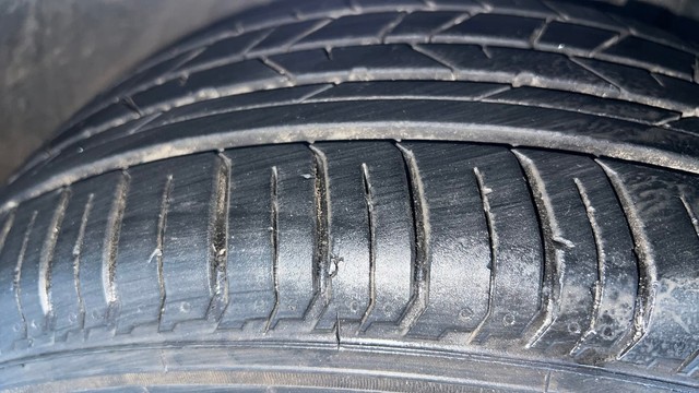 Second-hand 2024 Hyundai i20 Asta 1.2 for sale in Ghaziabad-32