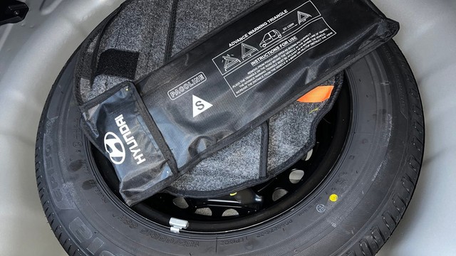 Second-hand 2024 Hyundai i20 Asta 1.2 for sale in Ghaziabad-21