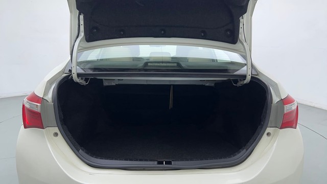 Second-hand 2016 Toyota Corolla Altis Petrol LE for sale in Ghaziabad-9