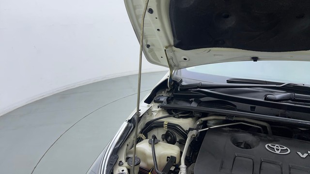 Second-hand 2016 Toyota Corolla Altis Petrol LE for sale in Ghaziabad-33