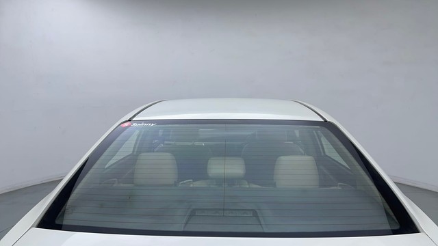 Second-hand 2016 Toyota Corolla Altis Petrol LE for sale in Ghaziabad-28