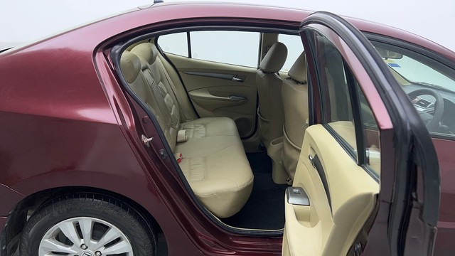 Second-hand 2012 Honda City V MT for sale in Coimbatore-25