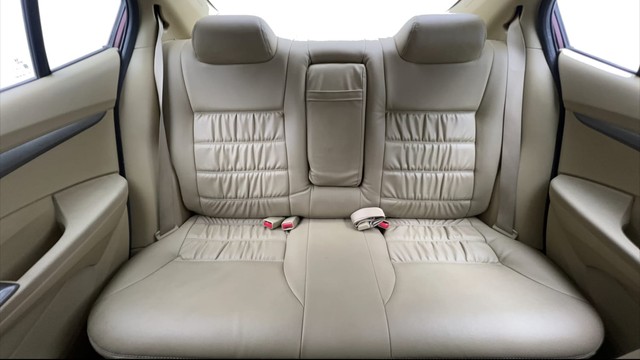 Second-hand 2012 Honda City V MT for sale in Coimbatore-33