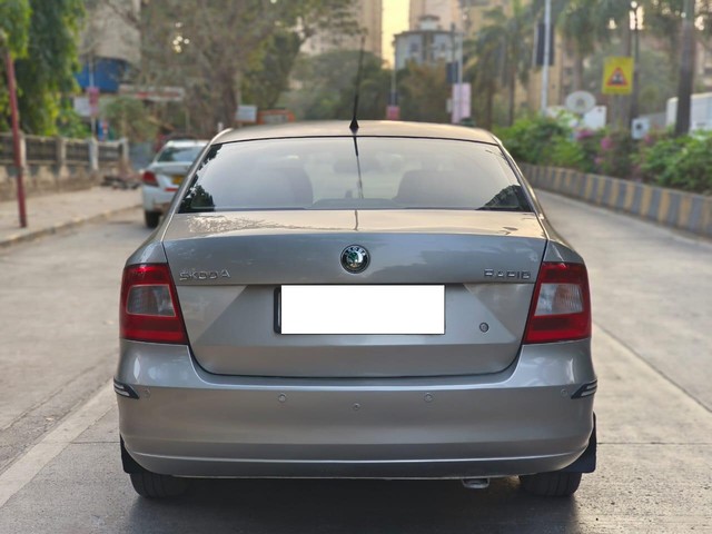 Second-hand 2012 Skoda Rapid 1.6 MPI Elegance for sale in Mumbai-2