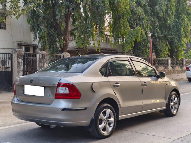 Second-hand 2012 Skoda Rapid 1.6 MPI Elegance for sale in Mumbai-9