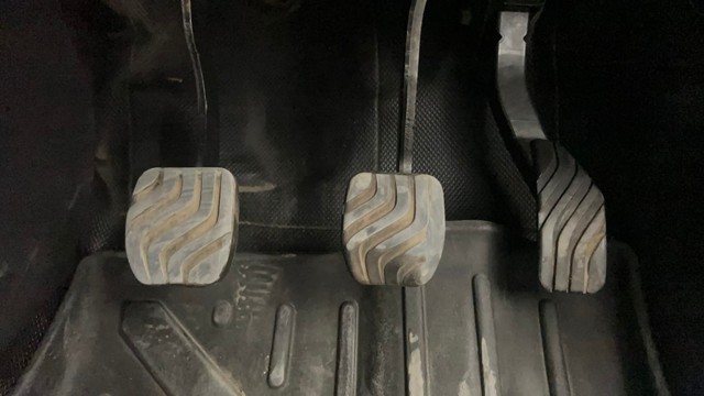 Second-hand 2022 Nissan Magnite Turbo XV Premium for sale in Pune-14