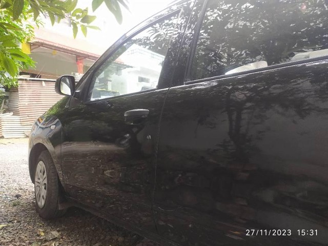 Second-hand 2015 Renault Lodgy 110PS RxZ 8 Seater for sale in Latur-5