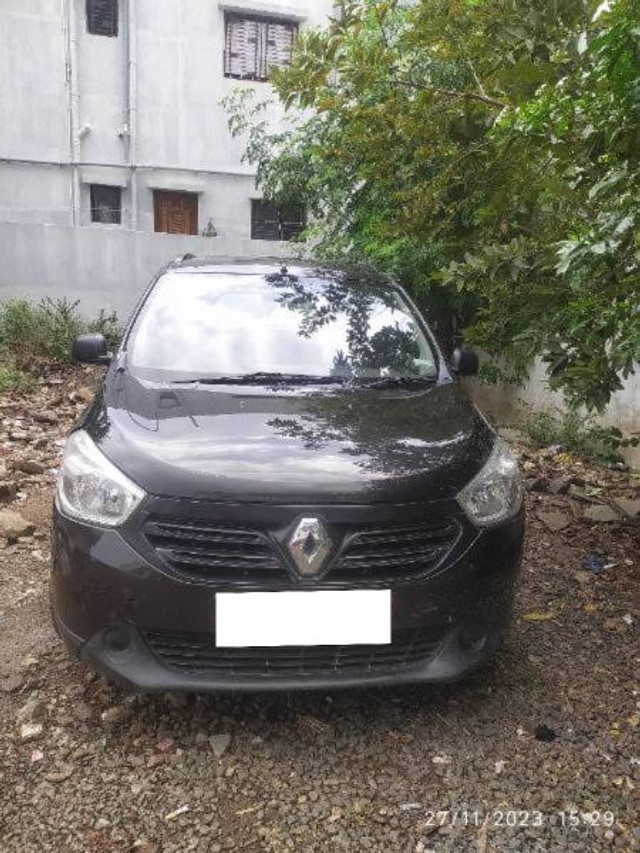 Second-hand 2015 Renault Lodgy 110PS RxZ 8 Seater for sale in Latur-0