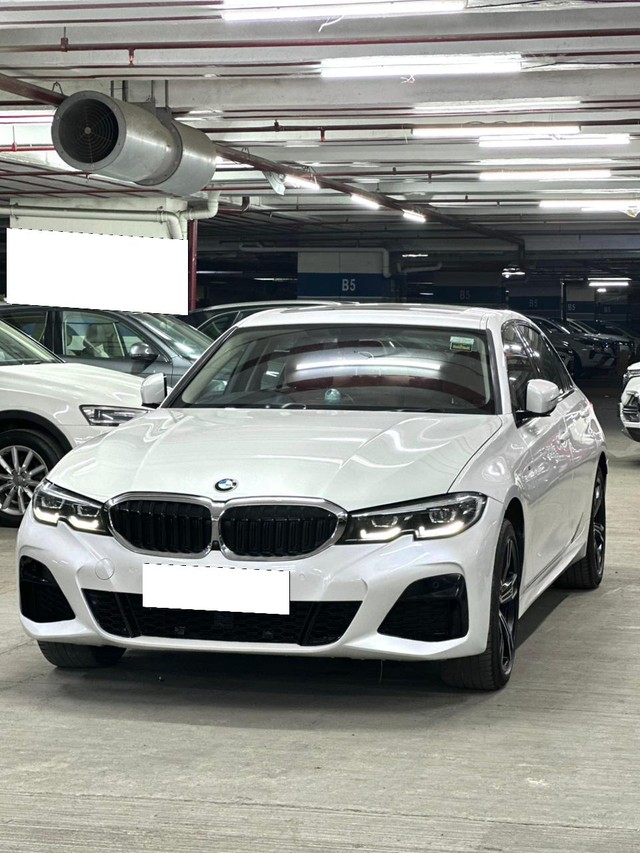 Second-hand 2021 BMW 3 Series 330i M Sport for sale in Mumbai-2