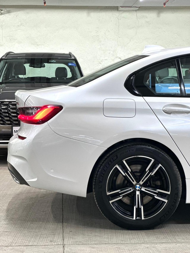 Second-hand 2021 BMW 3 Series 330i M Sport for sale in Mumbai-25
