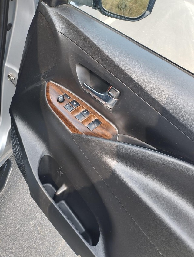 Second-hand 2020 Toyota Innova Crysta 2.4 GX 7 STR AT for sale in New Delhi-8