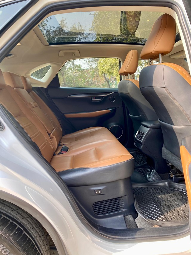 Second-hand 2018 Lexus NX 300h for sale in New Delhi-18