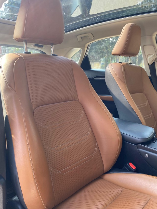 Second-hand 2018 Lexus NX 300h for sale in New Delhi-20