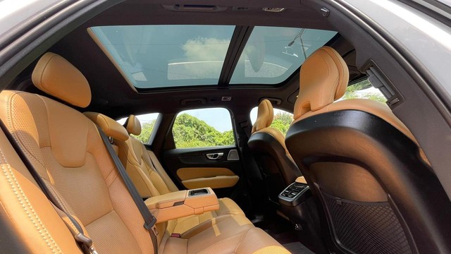 Second-hand 2019 Volvo XC60 Inscription D5 BSIV for sale in New Delhi-11