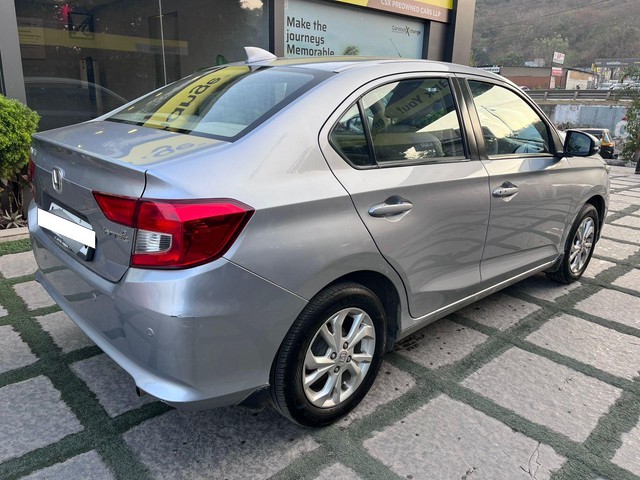 Second-hand 2020 Honda Amaze VX Petrol for sale in Pune-2
