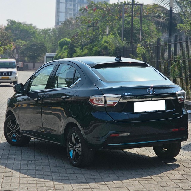 Second-hand 2022 Tata Tigor EV XZ Plus for sale in Navi Mumbai-4