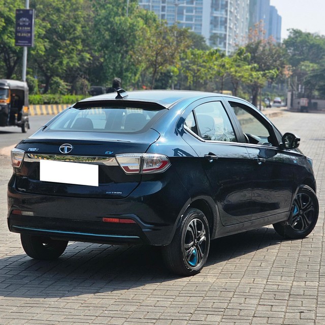 Second-hand 2022 Tata Tigor EV XZ Plus for sale in Navi Mumbai-3