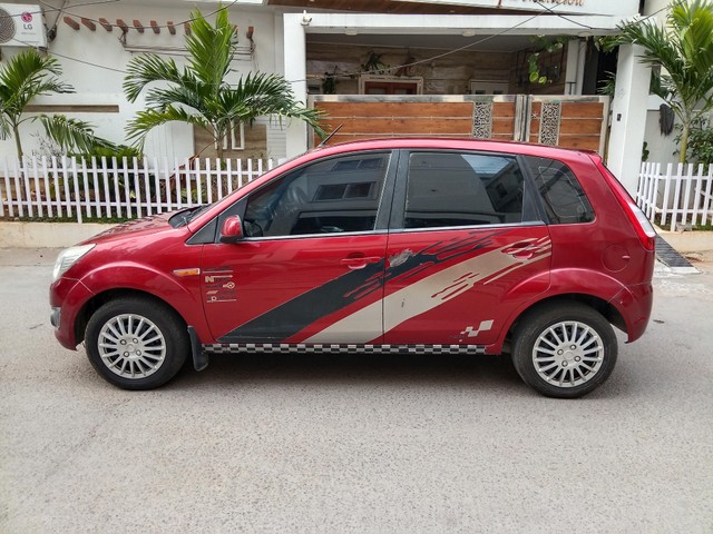 Second-hand 2014 Ford Figo Diesel ZXI for sale in Hyderabad-3