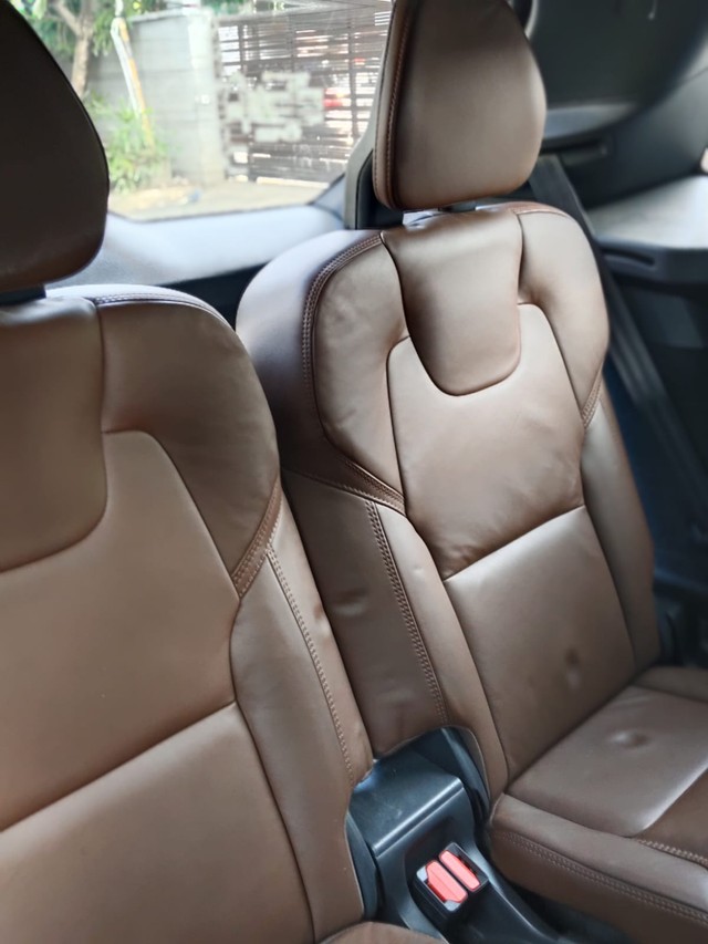 Second-hand 2022 Volvo XC90 B6 Inscription 7STR for sale in Chennai-8