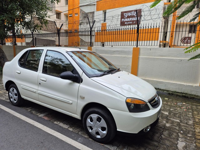 Second-hand 2014 Tata Indigo LX BSIV for sale in Lucknow-2