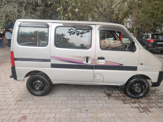 Second-hand 2017 Maruti Eeco CNG 5 Seater AC BSIV for sale in New Delhi-1