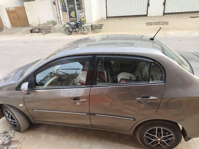 Second-hand 2014 Honda Amaze S i-Dtech for sale in Hanumangarh-2