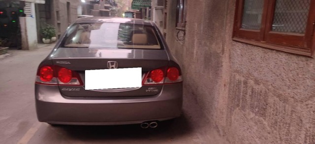 Second-hand 2009 Honda Civic 1.8 V AT for sale in Chandigarh-3