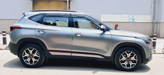 Second-hand 2019 Kia Seltos GTK for sale in New Delhi-16