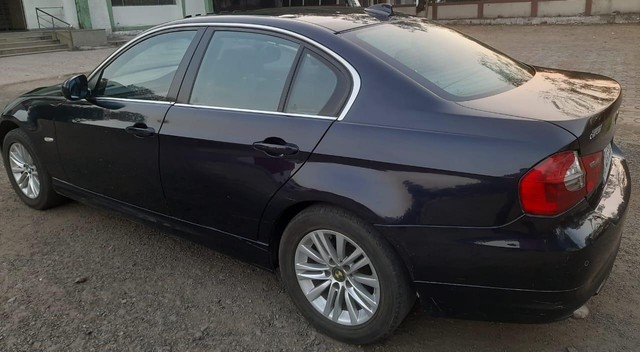 Second-hand 2009 BMW 3 Series 320d Highline for sale in Nagpur-10