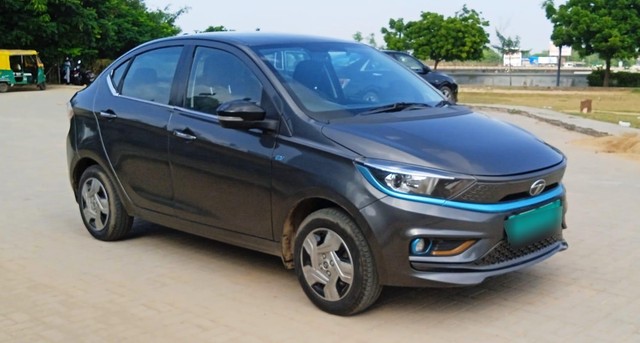 Second-hand 2021 Tata Tigor EV XZ Plus for sale in Ahmedabad-0
