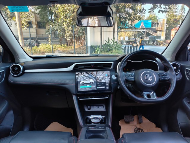 Second-hand 2023 MG ZS EV Exclusive for sale in Bangalore-12