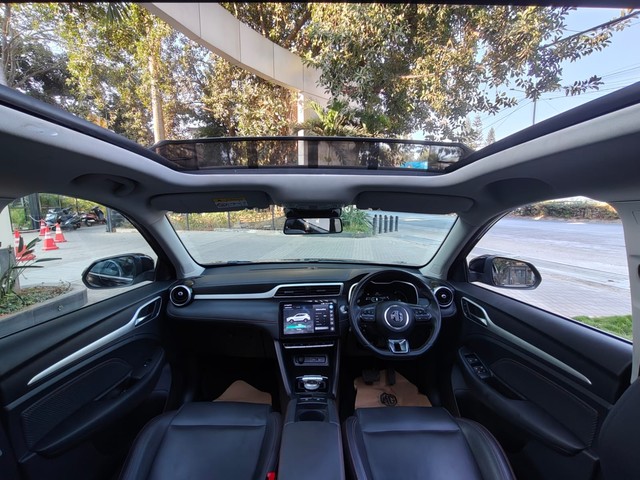 Second-hand 2023 MG ZS EV Exclusive for sale in Bangalore-6