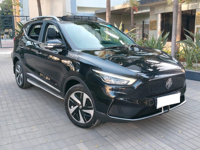 Second-hand 2023 MG ZS EV Exclusive for sale in Bangalore-19