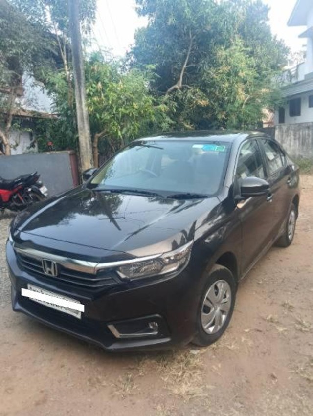 Second-hand 2023 Honda Amaze 2nd Gen S BSVI for sale in Palakkad-2