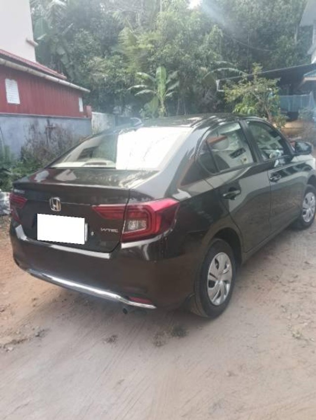 Second-hand 2023 Honda Amaze 2nd Gen S BSVI for sale in Palakkad-6