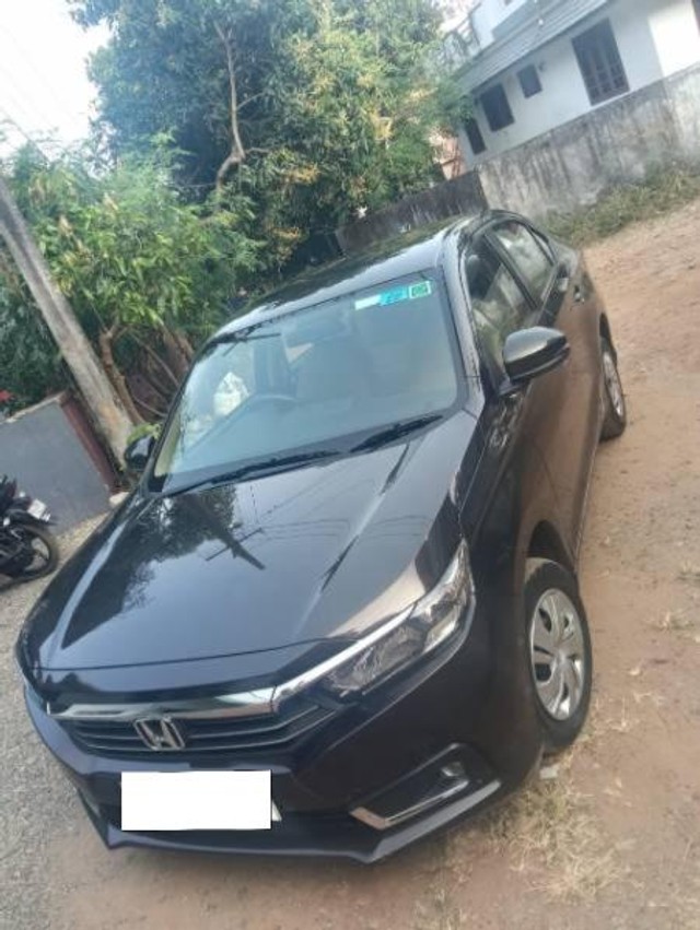 Second-hand 2023 Honda Amaze 2nd Gen S BSVI for sale in Palakkad-5